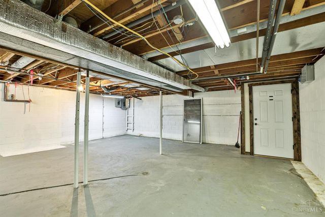 7702 US Rt 52, Huntington Twp, OH 45167