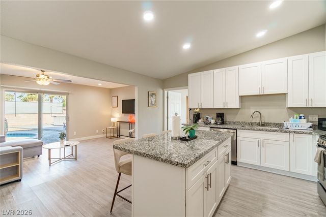 5551 Corral Circle, Las Vegas, NV 89119