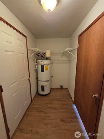 6808 112th Avenue E, Puyallup, WA 98372