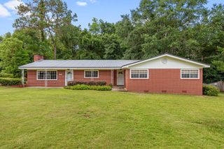 194 Oaklawn Square, Defuniak Springs, FL 32435