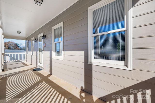 14 Hunters Creek Lane, Granite Falls, NC 28630