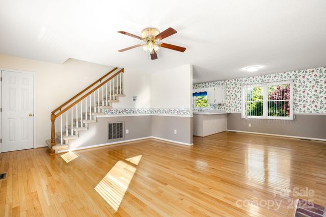 14 Hunters Creek Lane, Granite Falls, NC 28630