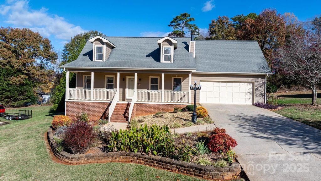 14 Hunters Creek Lane, Granite Falls, NC 28630