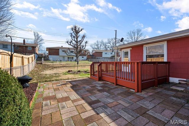 211 Southampton Drive, St Louis, MO 63125