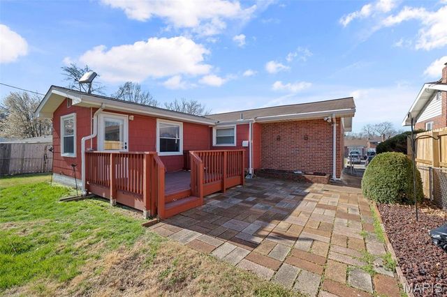 211 Southampton Drive, St Louis, MO 63125