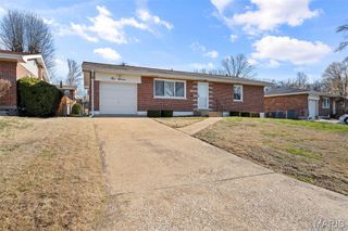 211 Southampton Drive, St Louis, MO 63125