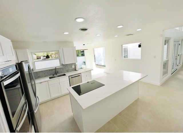 11923 Riverview Drive, Houston, TX 77077