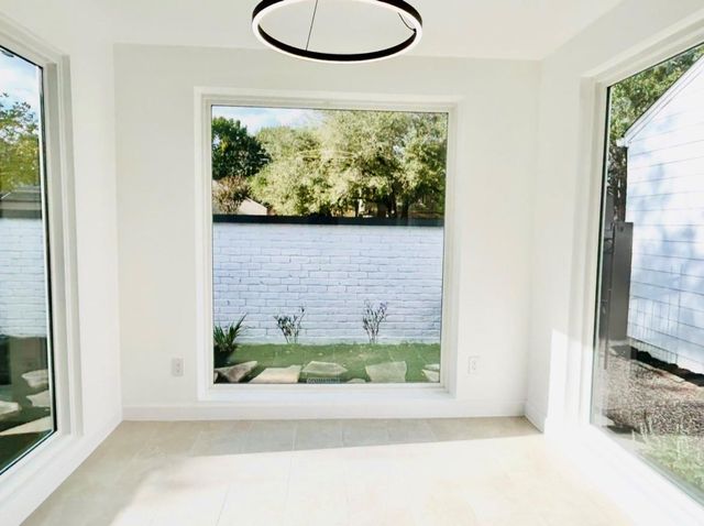 11923 Riverview Drive, Houston, TX 77077