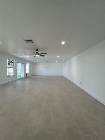 11923 Riverview Drive, Houston, TX 77077