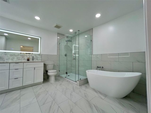 11923 Riverview Drive, Houston, TX 77077