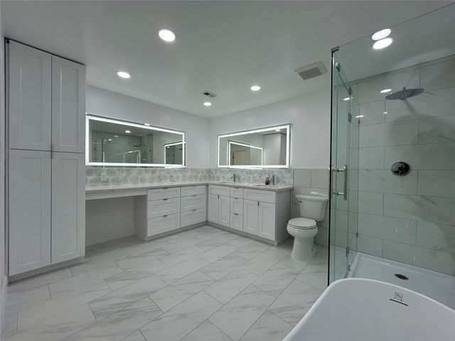 11923 Riverview Drive, Houston, TX 77077