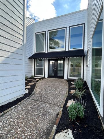 11923 Riverview Drive, Houston, TX 77077