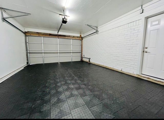 11923 Riverview Drive, Houston, TX 77077