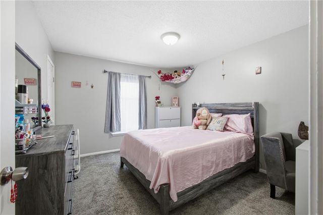 2704 S 46th Street, Kansas City, KS 66106