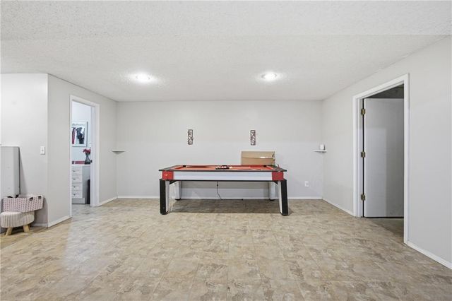 2704 S 46th Street, Kansas City, KS 66106