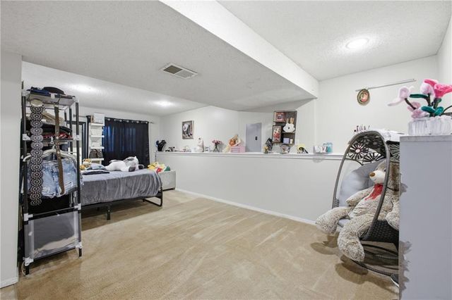 2704 S 46th Street, Kansas City, KS 66106