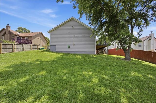 2704 S 46th Street, Kansas City, KS 66106