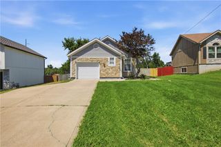 2704 S 46th Street, Kansas City, KS 66106