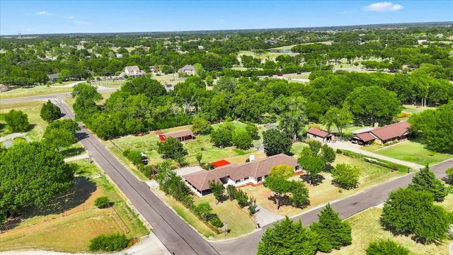 1 Glencove Circle, Lucas, TX 75002