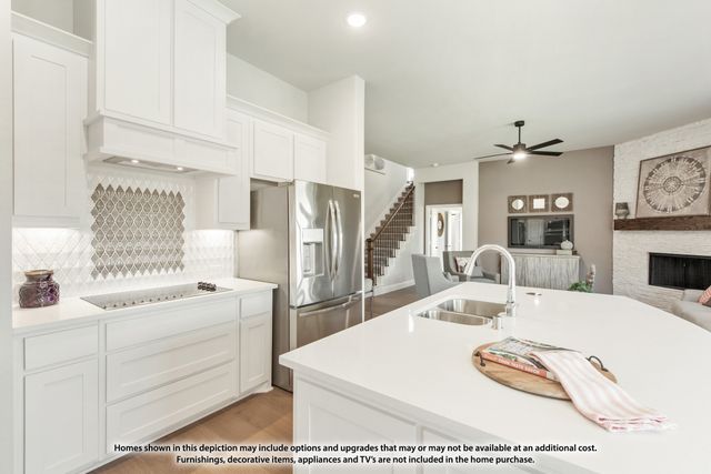552 Hearthstone Boulevard, Red Oak, TX 75154