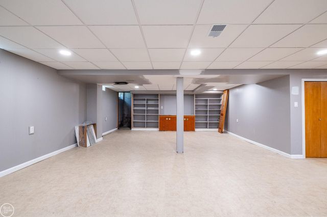 26670 Potomac Court, Center Line, MI 48015