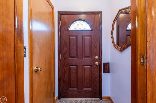 26670 Potomac Court, Center Line, MI 48015
