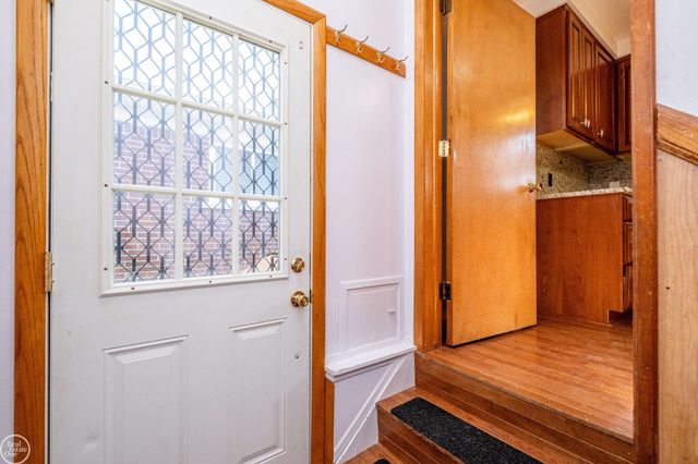 26670 Potomac Court, Center Line, MI 48015