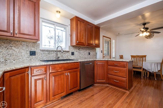 26670 Potomac Court, Center Line, MI 48015