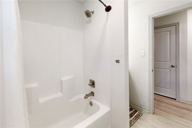 2846 Messenger Way, Bryan, TX 77803