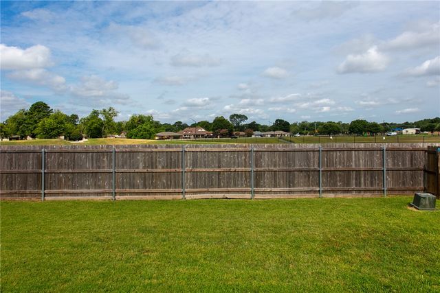 2846 Messenger Way, Bryan, TX 77803