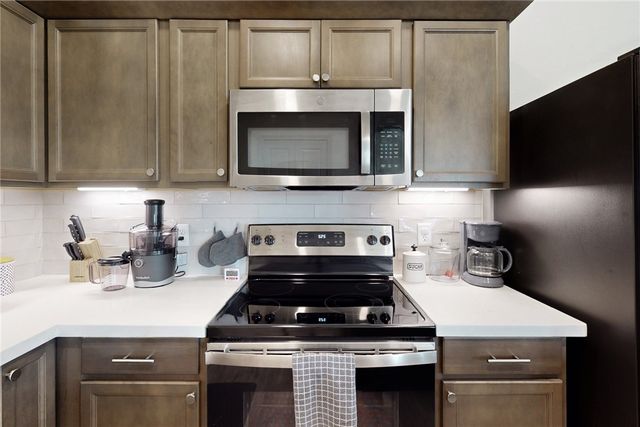 2846 Messenger Way, Bryan, TX 77803