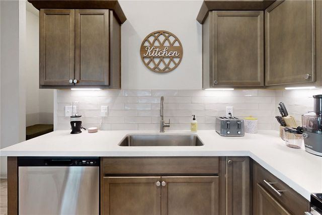 2846 Messenger Way, Bryan, TX 77803