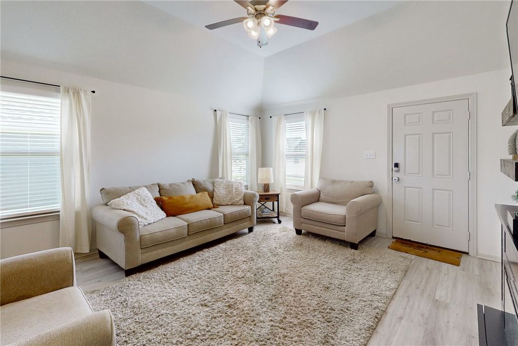 2846 Messenger Way, Bryan, TX 77803 — photo 3