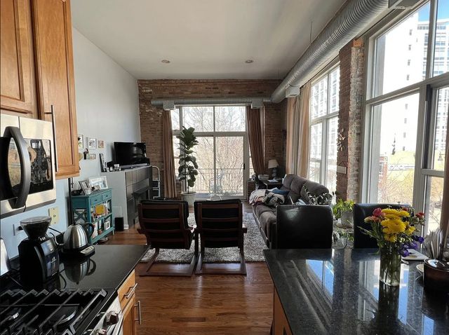 1844 S Michigan Avenue 301, Chicago, IL 60616