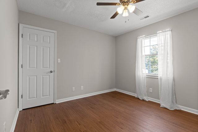 7701 Diamondhead Drive, Ooltewah, TN 37363