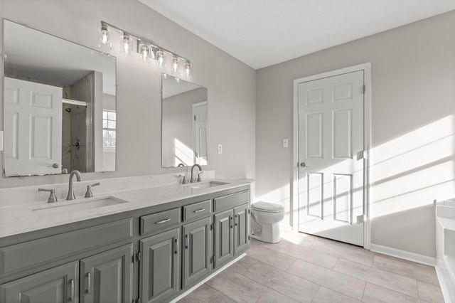 7701 Diamondhead Drive, Ooltewah, TN 37363