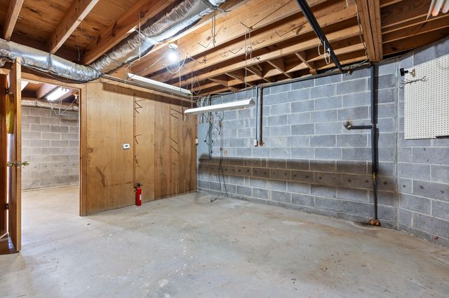 7701 Diamondhead Drive, Ooltewah, TN 37363