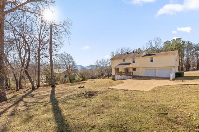 7701 Diamondhead Drive, Ooltewah, TN 37363