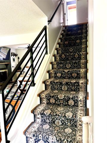 747 Osborne Road, Clyde, NC 28721