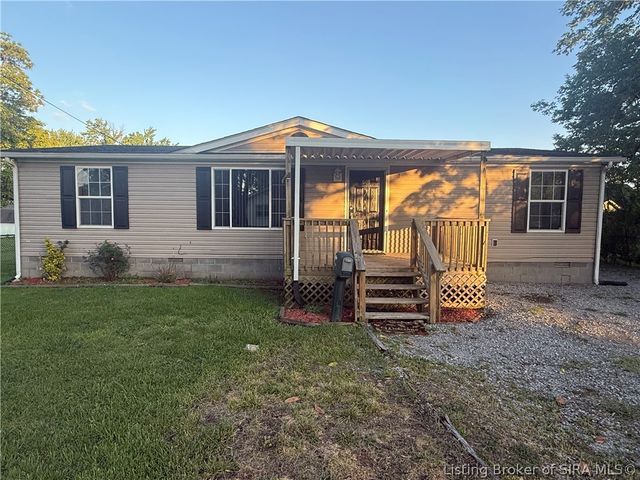 215 Miller Avenue, Sellersburg, IN 47172