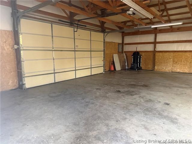 215 Miller Avenue, Sellersburg, IN 47172