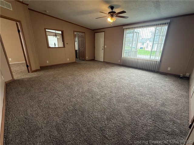 215 Miller Avenue, Sellersburg, IN 47172