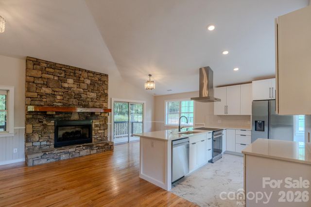 540 Old Haw Creek Road, Asheville, NC 28805