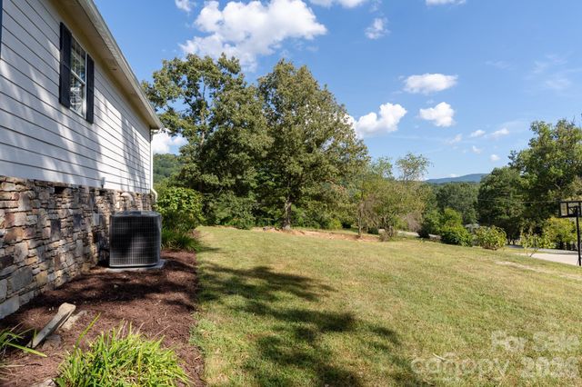 540 Old Haw Creek Road, Asheville, NC 28805