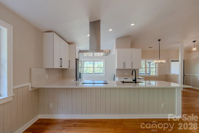 540 Old Haw Creek Road, Asheville, NC 28805