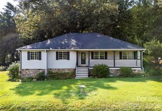 540 Old Haw Creek Road, Asheville, NC 28805