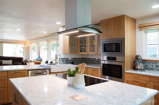 44 Windward, Bellingham, WA 98229