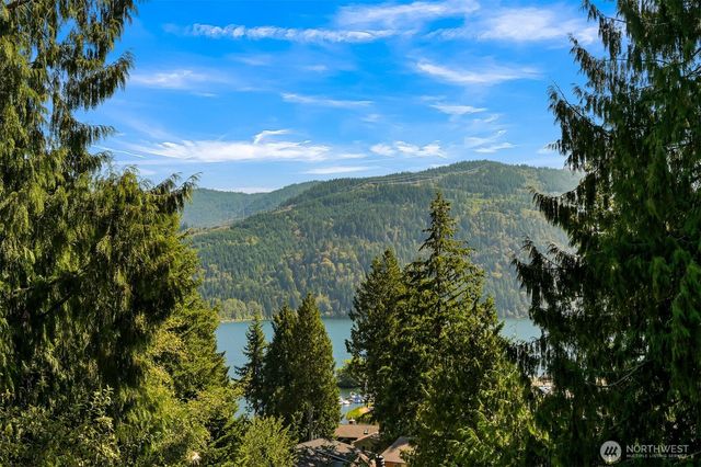 44 Windward, Bellingham, WA 98229