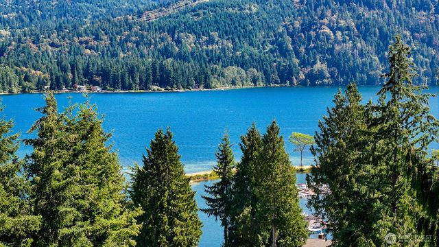 44 Windward, Bellingham, WA 98229