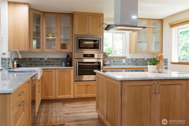 44 Windward, Bellingham, WA 98229
